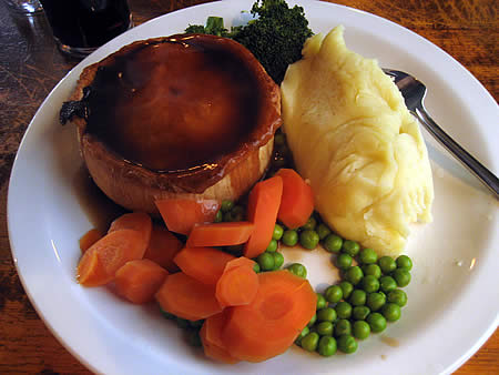 Beef and Ale Pie at the Swan